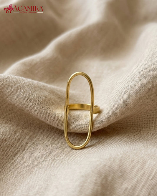 Akasha Oval Ring — Gold-Plated Brass