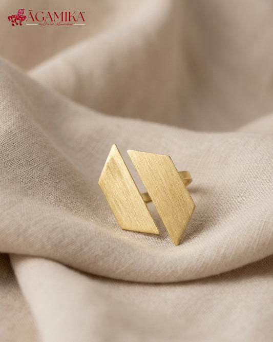 Dvandva Ring- Gold-Plated Brass